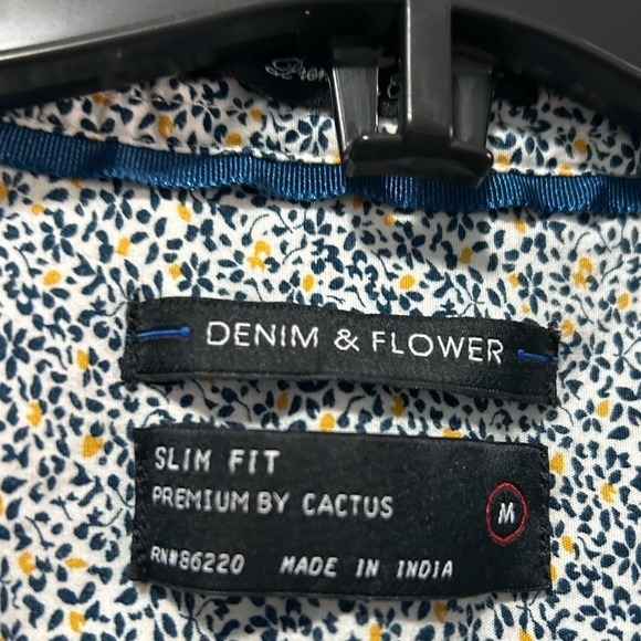 Denim and Flower Slim Fit Floral Print Button Down - Picture 5 of 9
